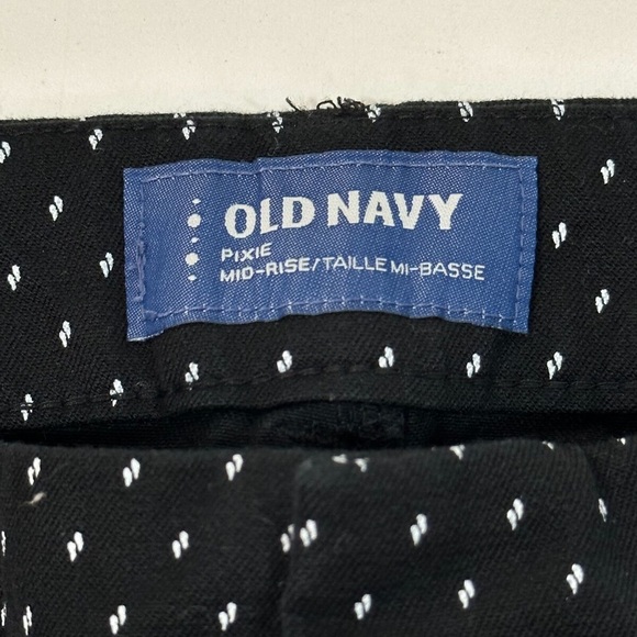 Old Navy Pixie Pant Mid Rise Black - Picture 4 of 4